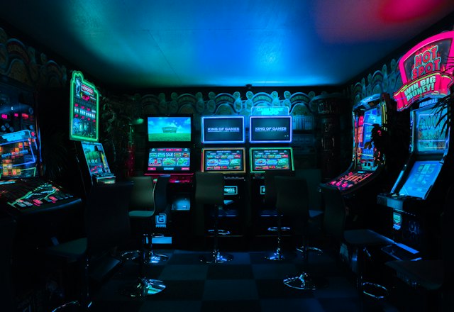 Arcade Club – Super Mario in Ghutra & Agal